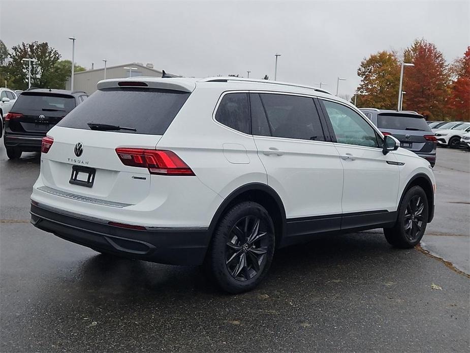 new 2024 Volkswagen Tiguan car, priced at $34,001