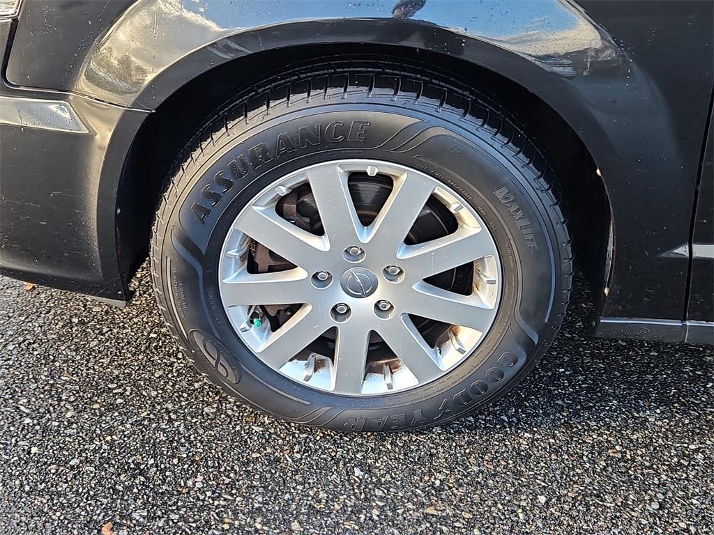 used 2014 Chrysler Town & Country car, priced at $11,999