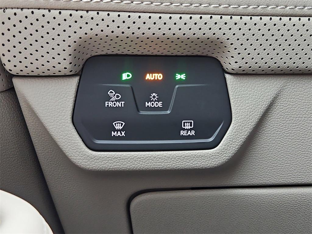 new 2026 Volkswagen Atlas car, priced at $55,864