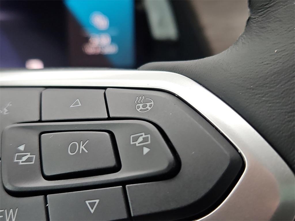 new 2026 Volkswagen Atlas car, priced at $55,864