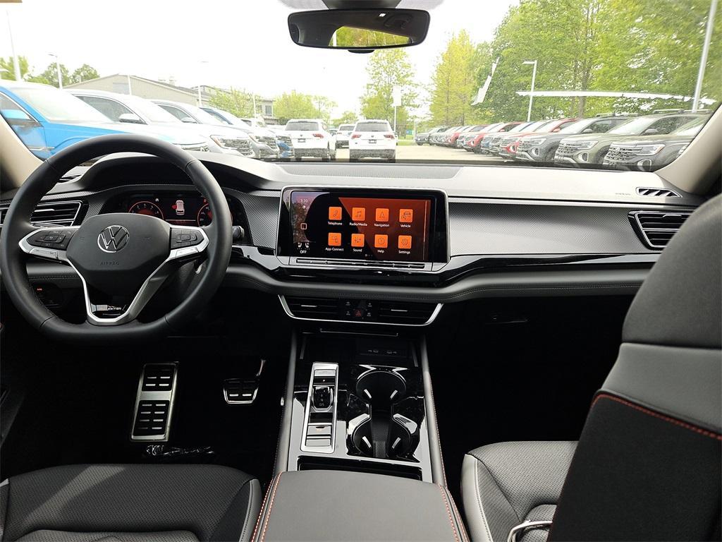 new 2025 Volkswagen Atlas car, priced at $47,898