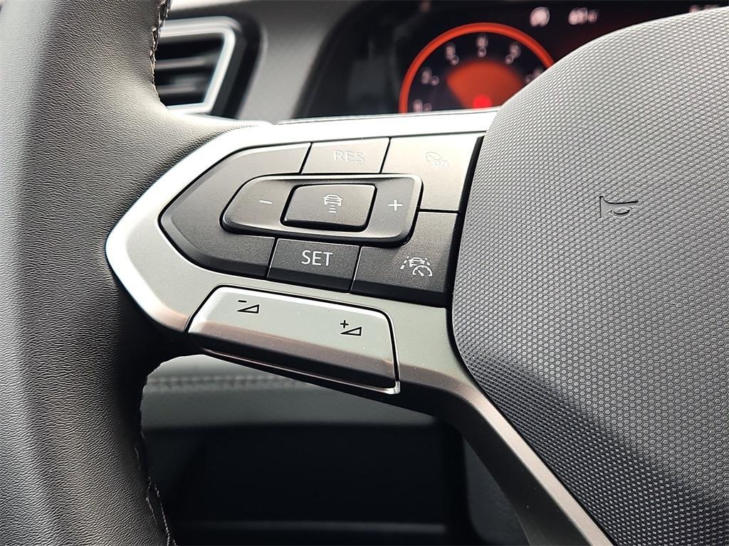 new 2025 Volkswagen Atlas car, priced at $47,898