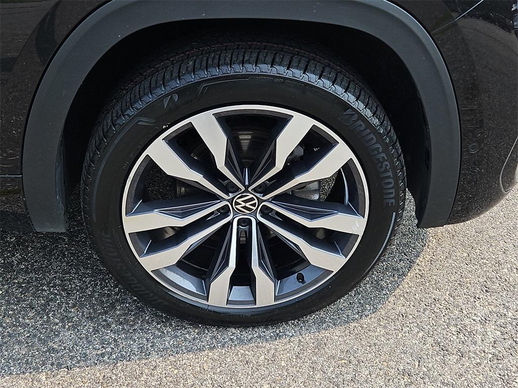 used 2022 Volkswagen Atlas car, priced at $37,499