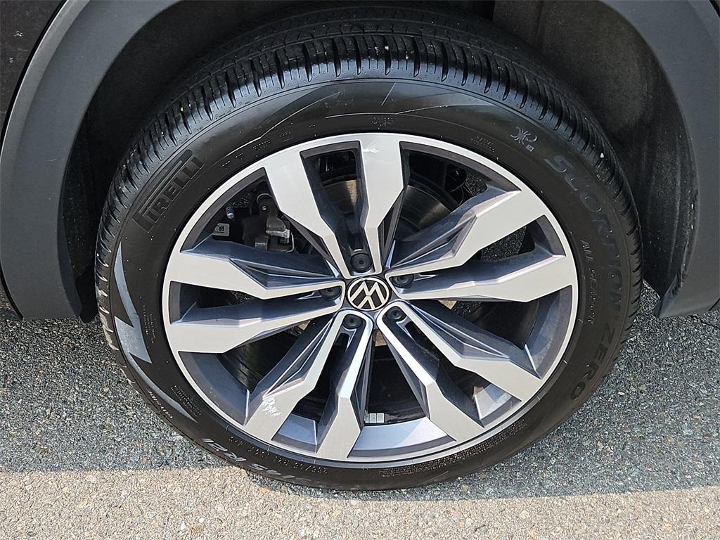 used 2022 Volkswagen Atlas car, priced at $37,499