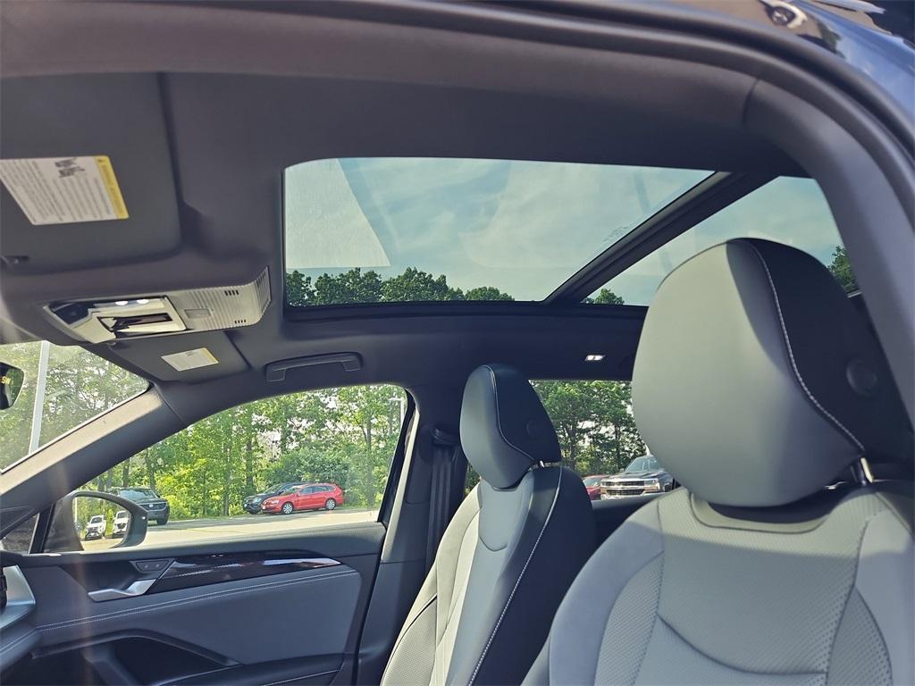 new 2025 Volkswagen Tiguan car, priced at $38,282