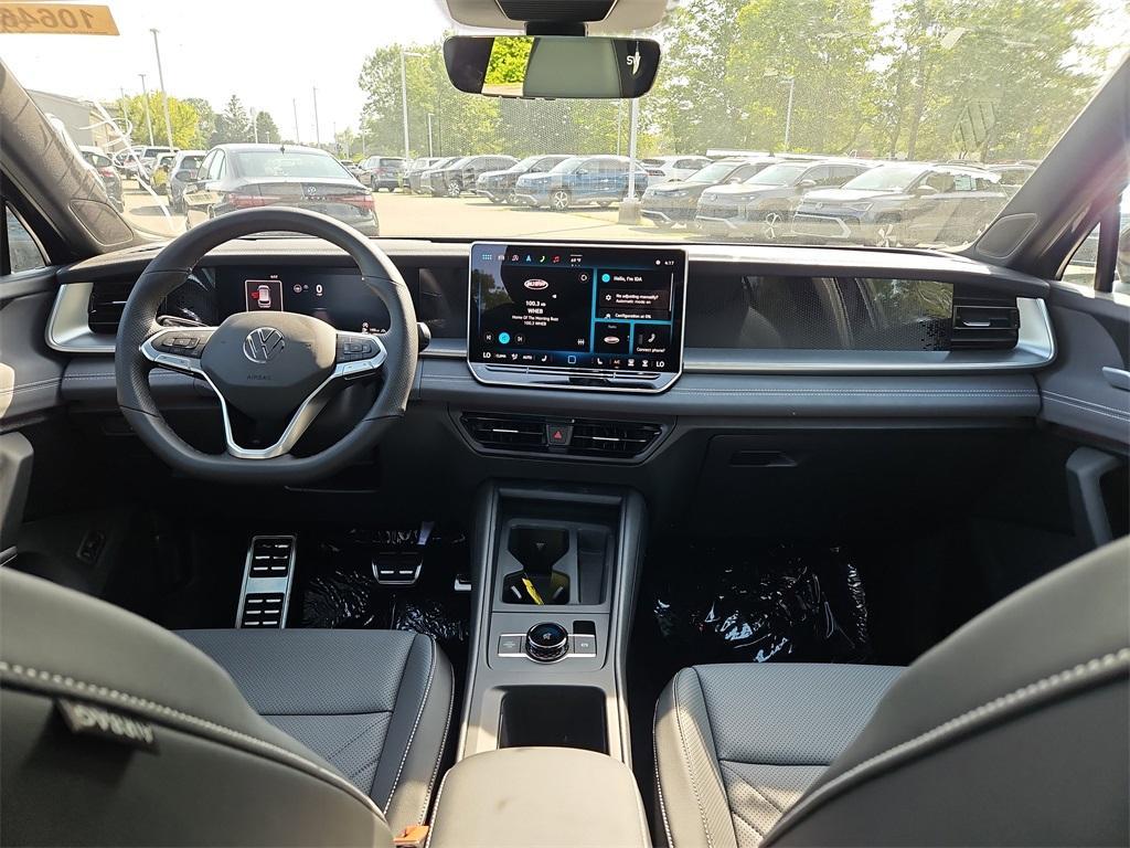 new 2025 Volkswagen Tiguan car, priced at $38,282