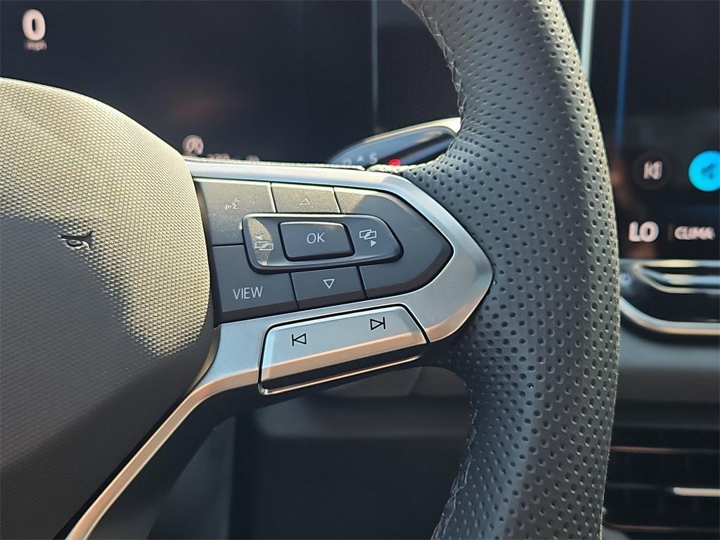 new 2025 Volkswagen Tiguan car, priced at $38,282