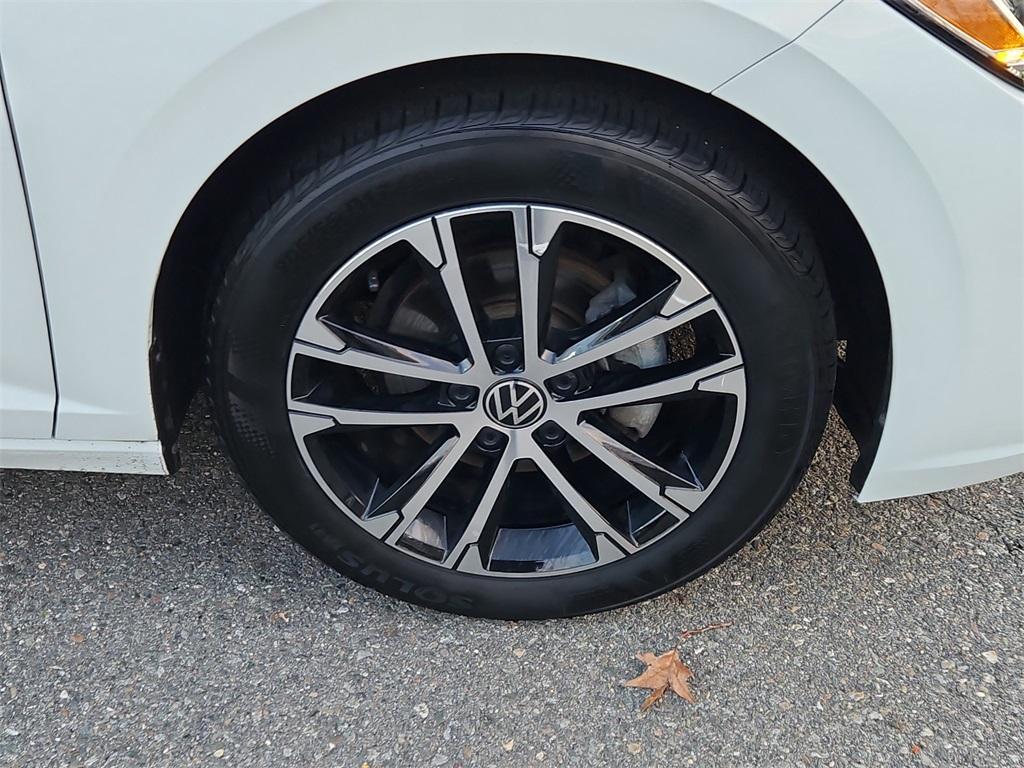 used 2024 Volkswagen Jetta car, priced at $19,599