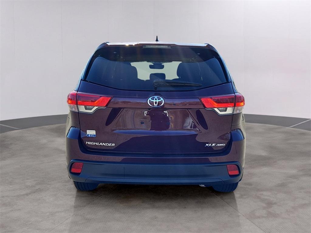 used 2019 Toyota Highlander car, priced at $29,487