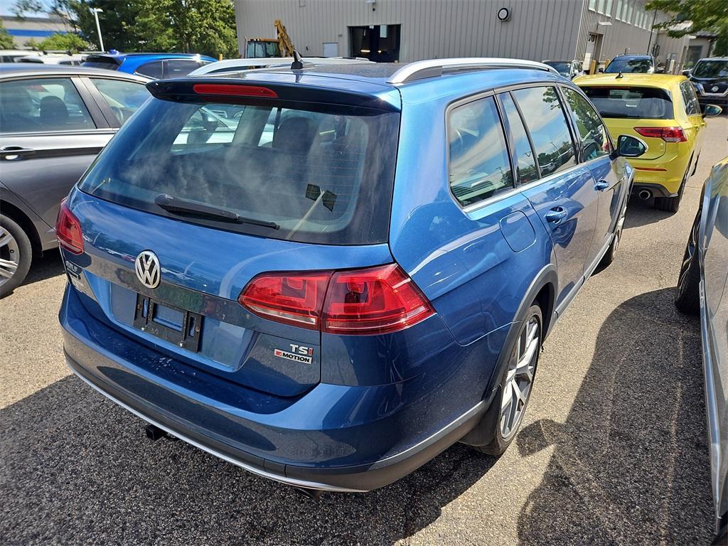 used 2017 Volkswagen Golf Alltrack car, priced at $22,999