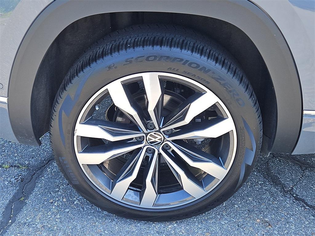 used 2022 Volkswagen Atlas Cross Sport car, priced at $34,987