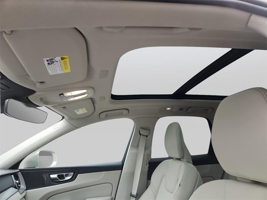 used 2023 Volvo XC60 car, priced at $38,699