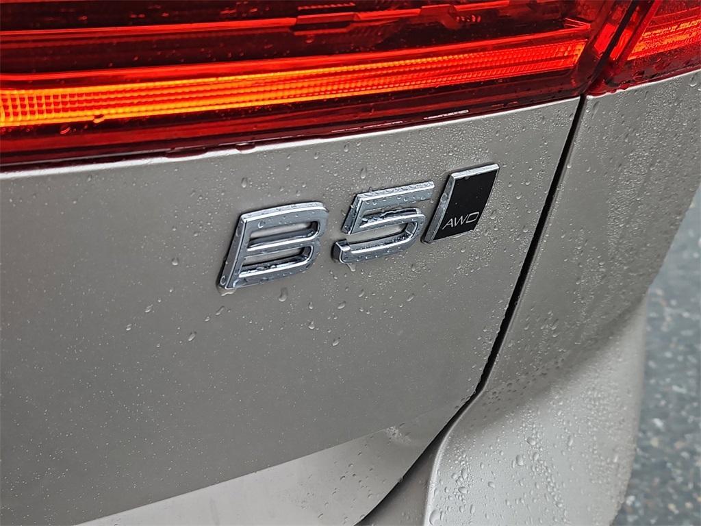 used 2023 Volvo XC60 car, priced at $38,699