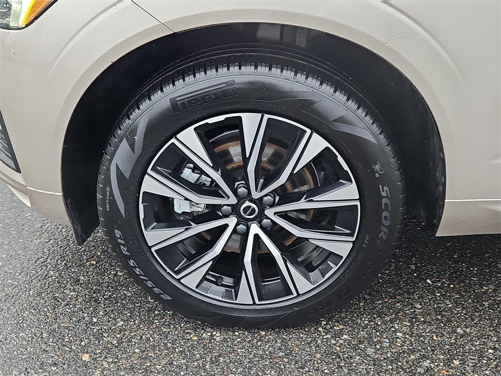 used 2023 Volvo XC60 car, priced at $38,699