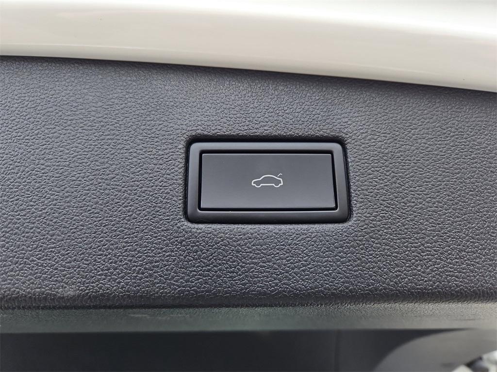 used 2022 Volkswagen Tiguan car, priced at $25,987