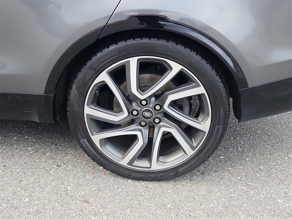used 2017 Land Rover Discovery car, priced at $17,999