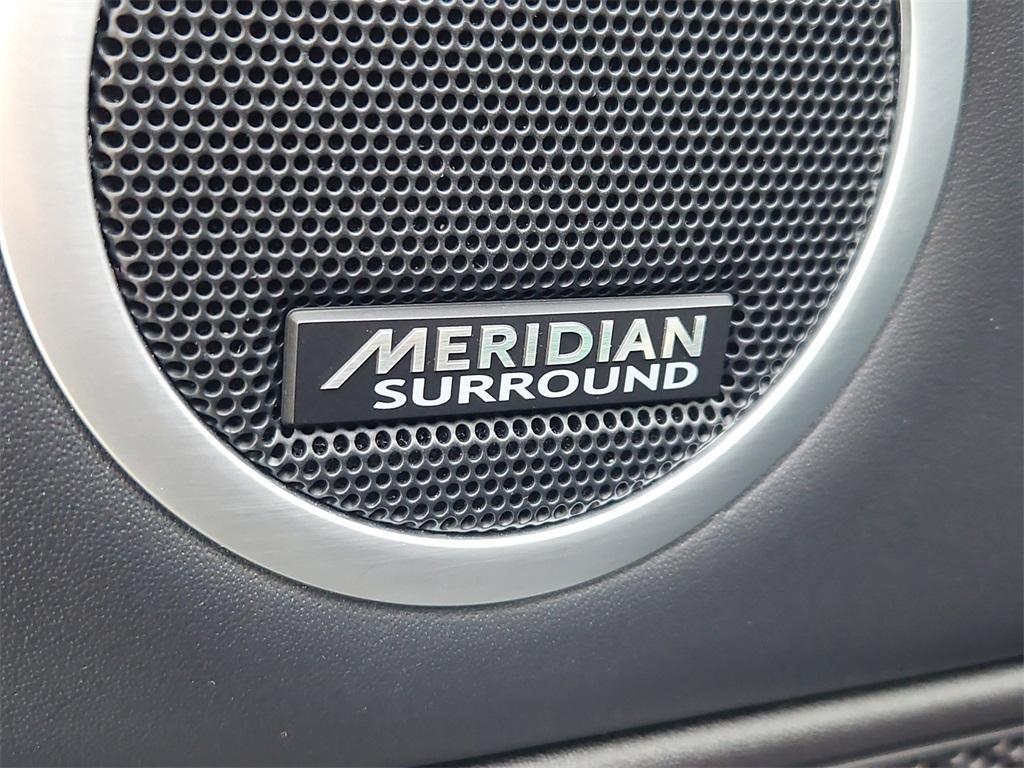 used 2017 Land Rover Discovery car, priced at $17,999