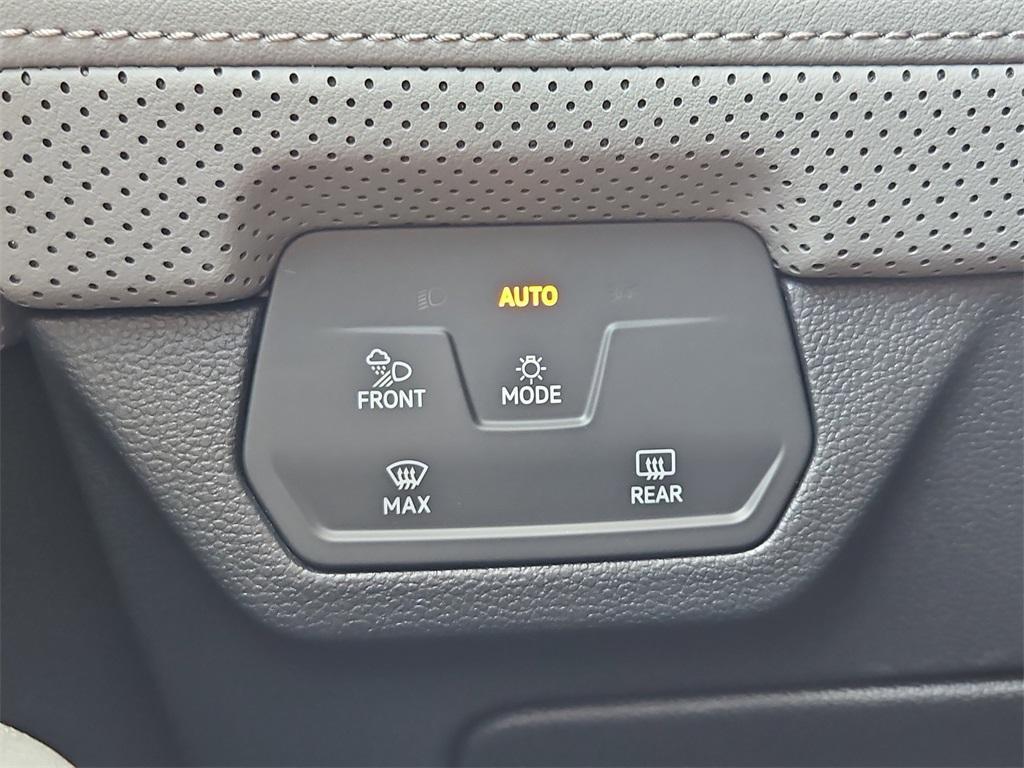 new 2025 Volkswagen Atlas car, priced at $47,300