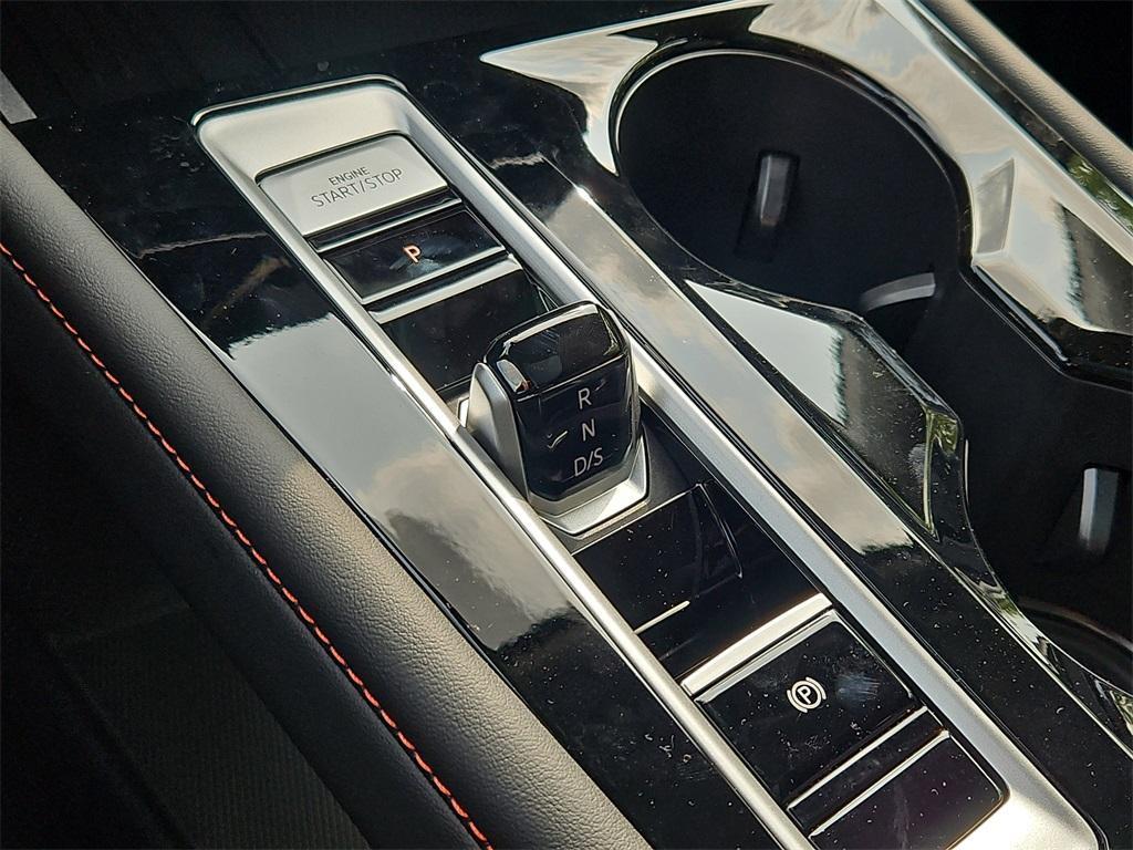 new 2025 Volkswagen Atlas car, priced at $47,300