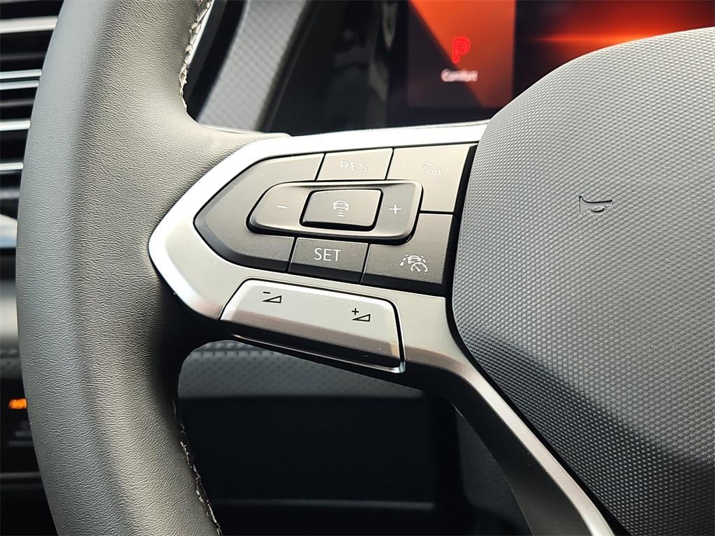 new 2025 Volkswagen Atlas car, priced at $47,300
