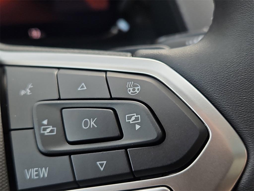 new 2025 Volkswagen Atlas car, priced at $47,300