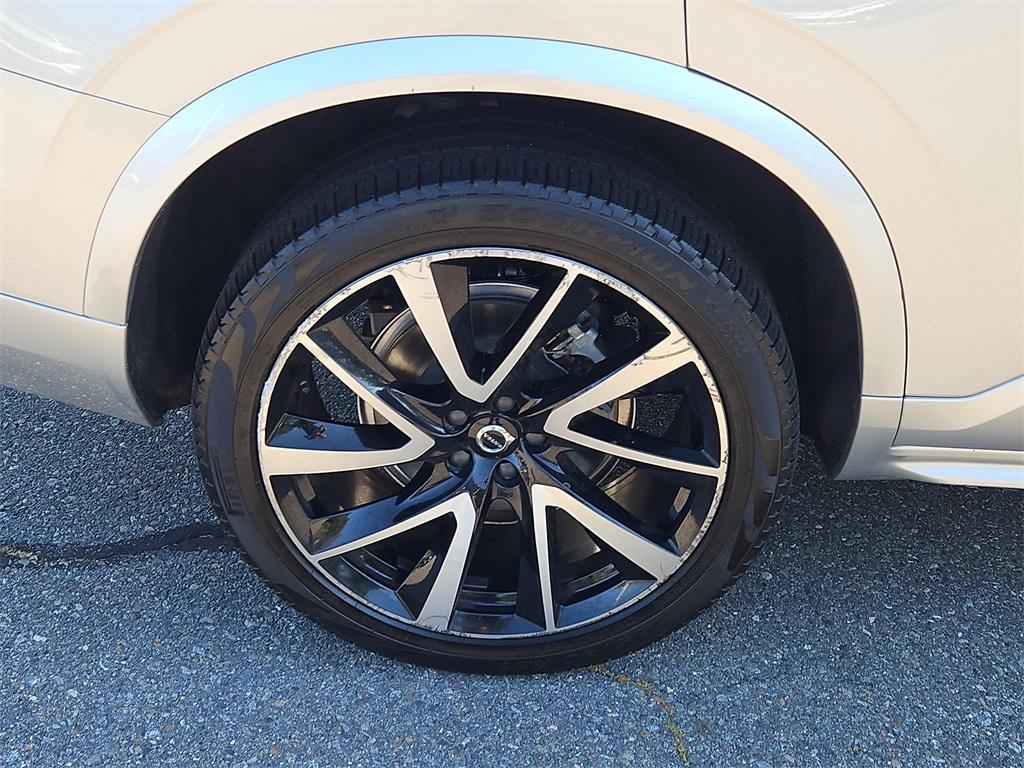 used 2022 Volvo XC90 car, priced at $39,987