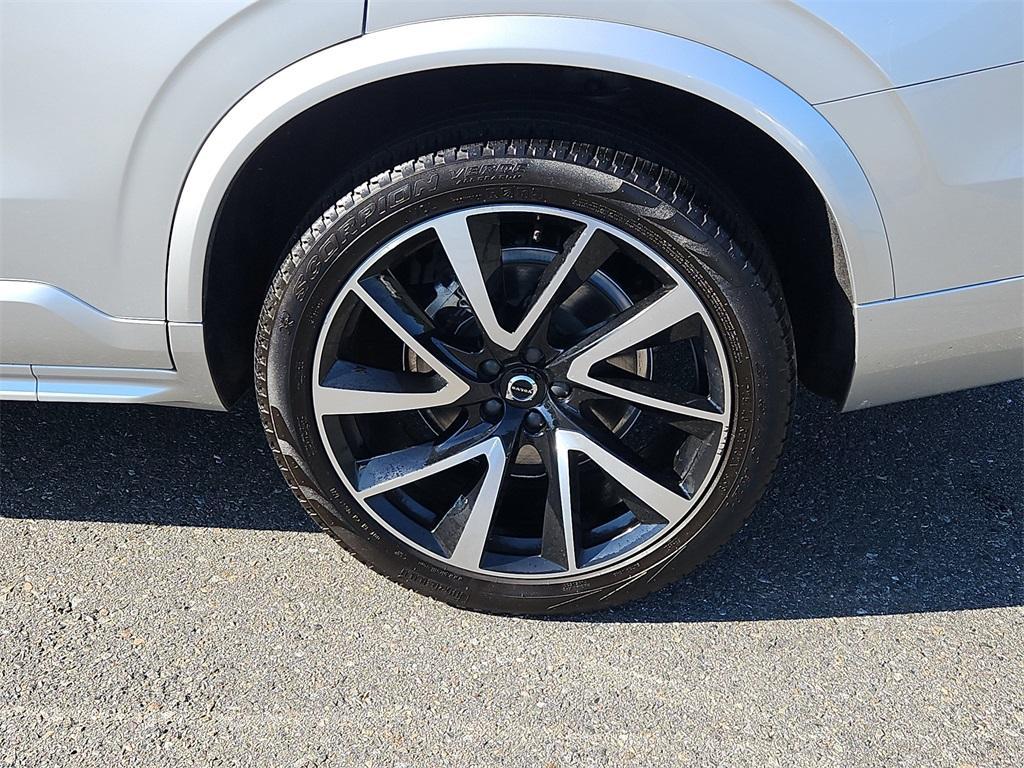 used 2022 Volvo XC90 car, priced at $39,987