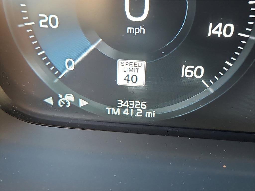 used 2022 Volvo XC90 car, priced at $39,987