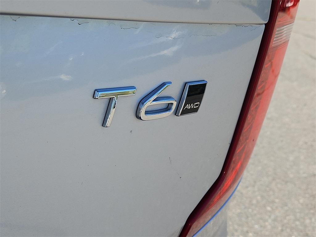 used 2022 Volvo XC90 car, priced at $39,987