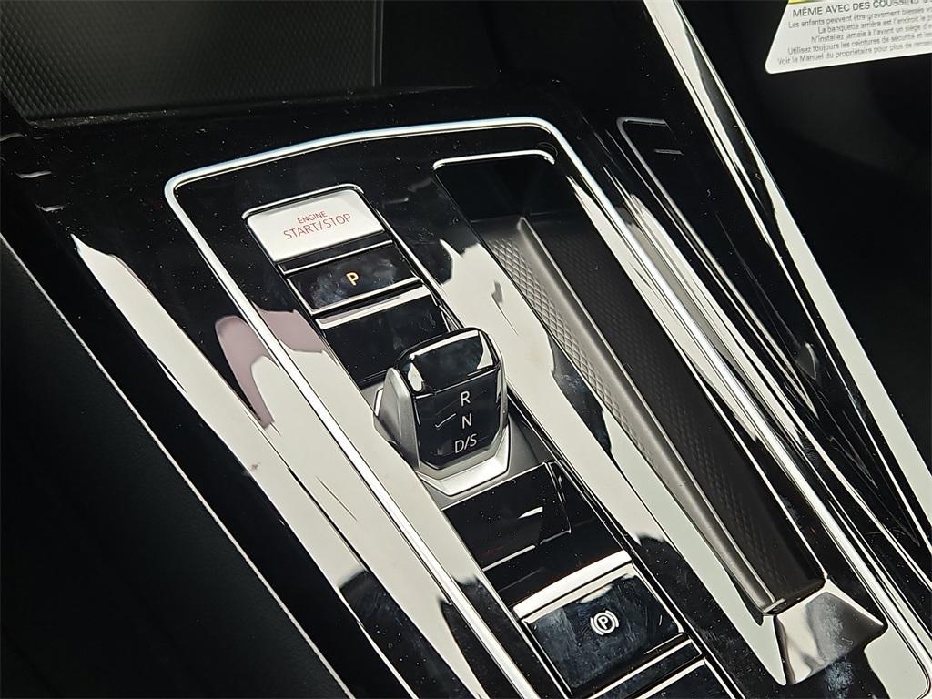 new 2025 Volkswagen Golf GTI car, priced at $33,124