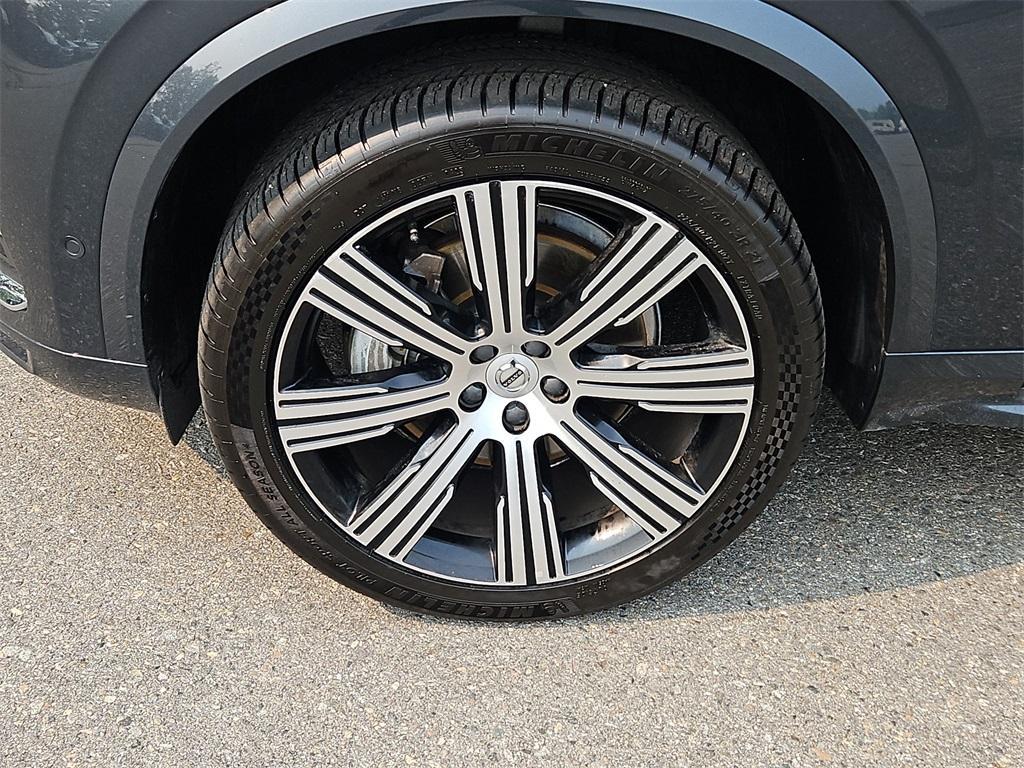 used 2022 Volvo XC90 car, priced at $43,987