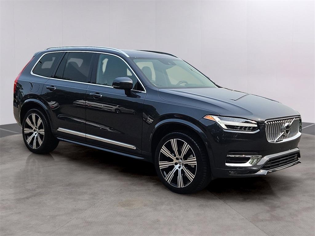 used 2022 Volvo XC90 car, priced at $43,987