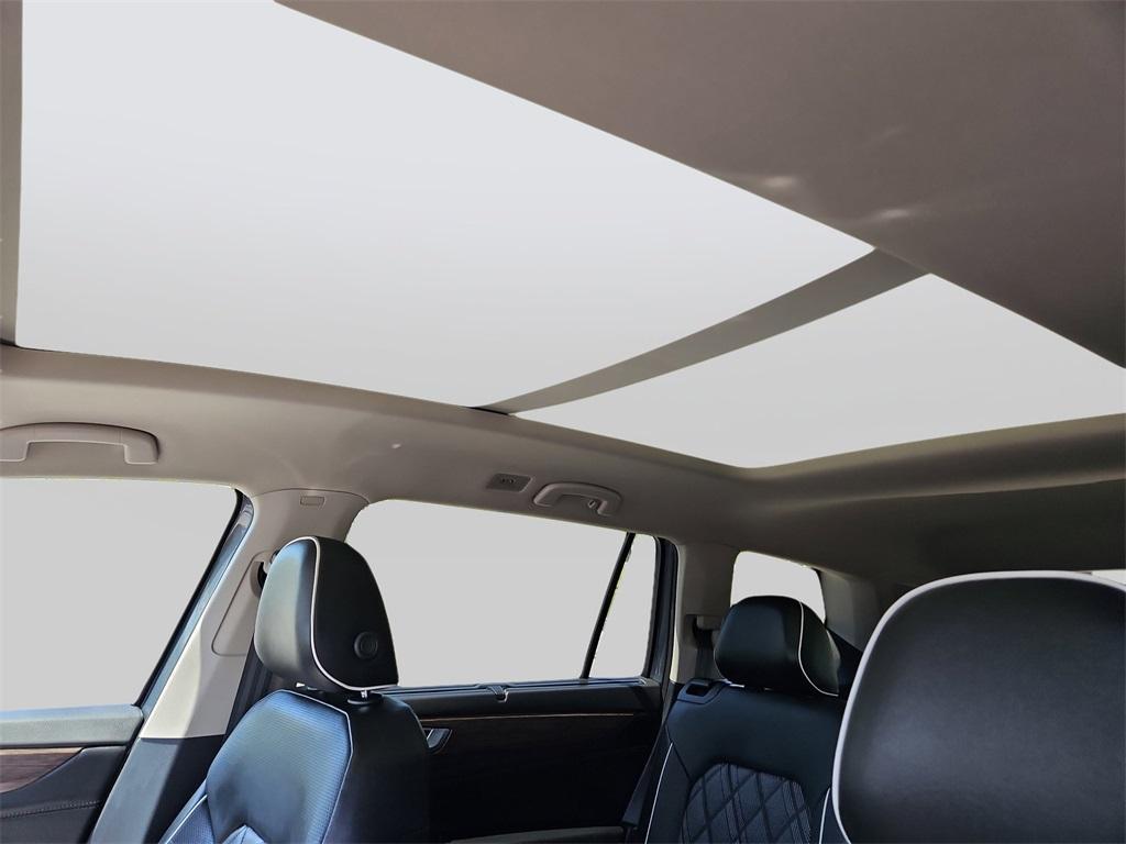 used 2024 Volkswagen Atlas car, priced at $45,299
