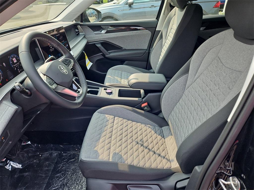 new 2025 Volkswagen Tiguan car, priced at $31,967