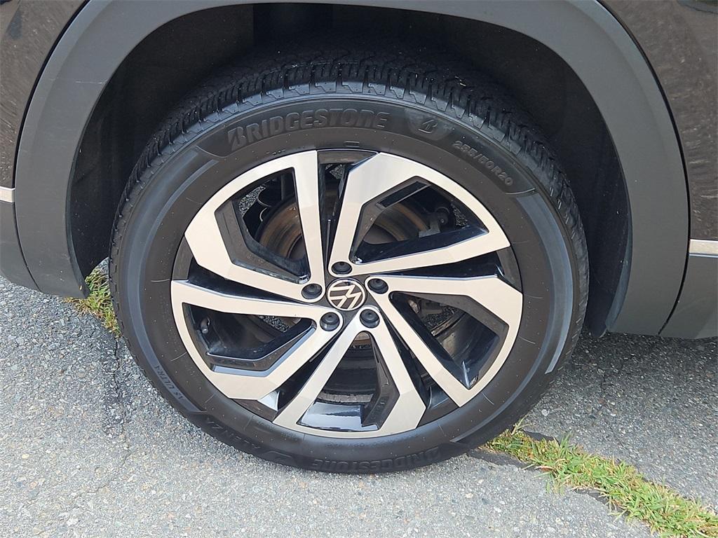 used 2022 Volkswagen Atlas Cross Sport car, priced at $22,299