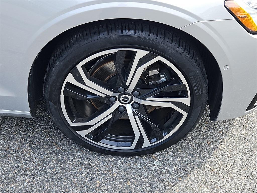 used 2024 Volvo S60 car, priced at $32,987