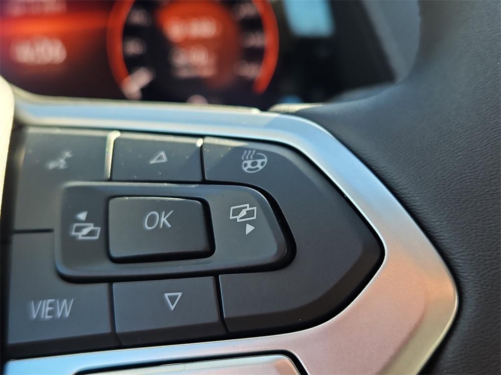 new 2025 Volkswagen Atlas car, priced at $48,541