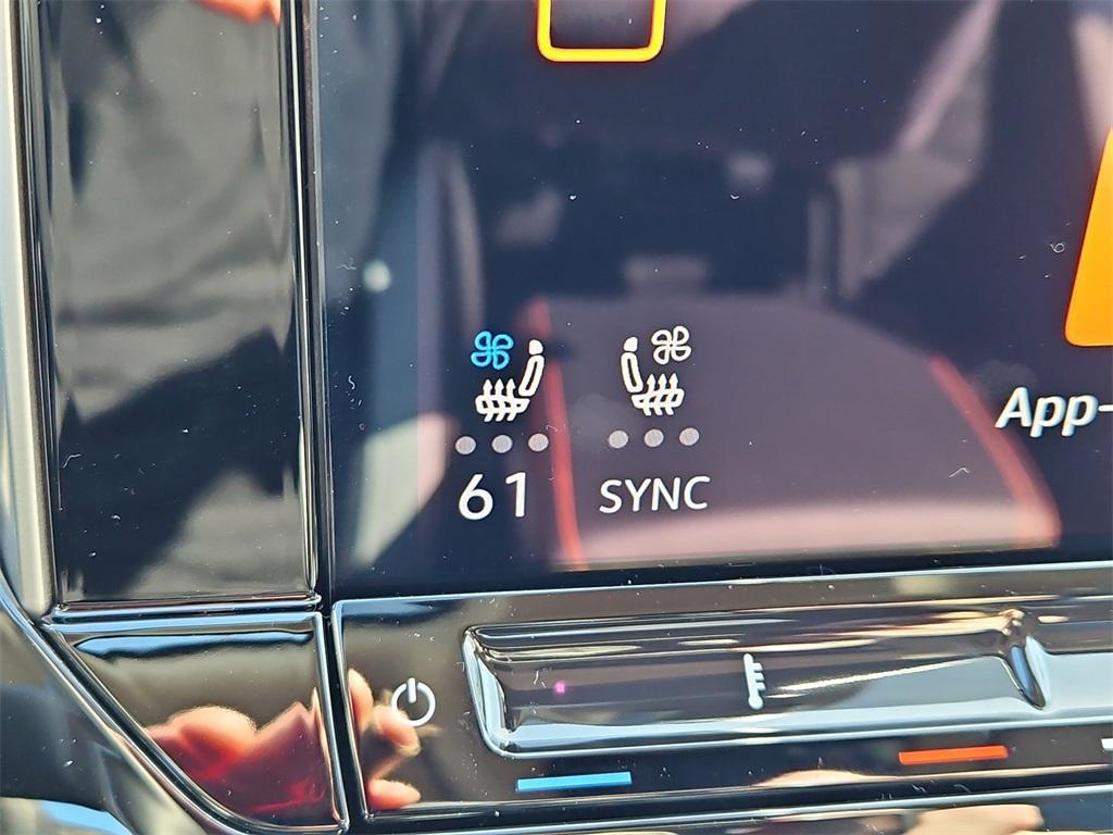 new 2025 Volkswagen Atlas car, priced at $48,541