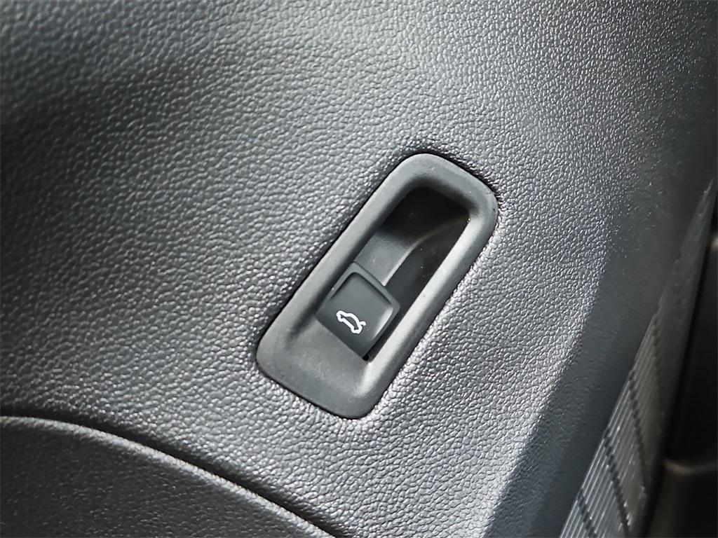new 2025 Volkswagen Atlas car, priced at $48,541