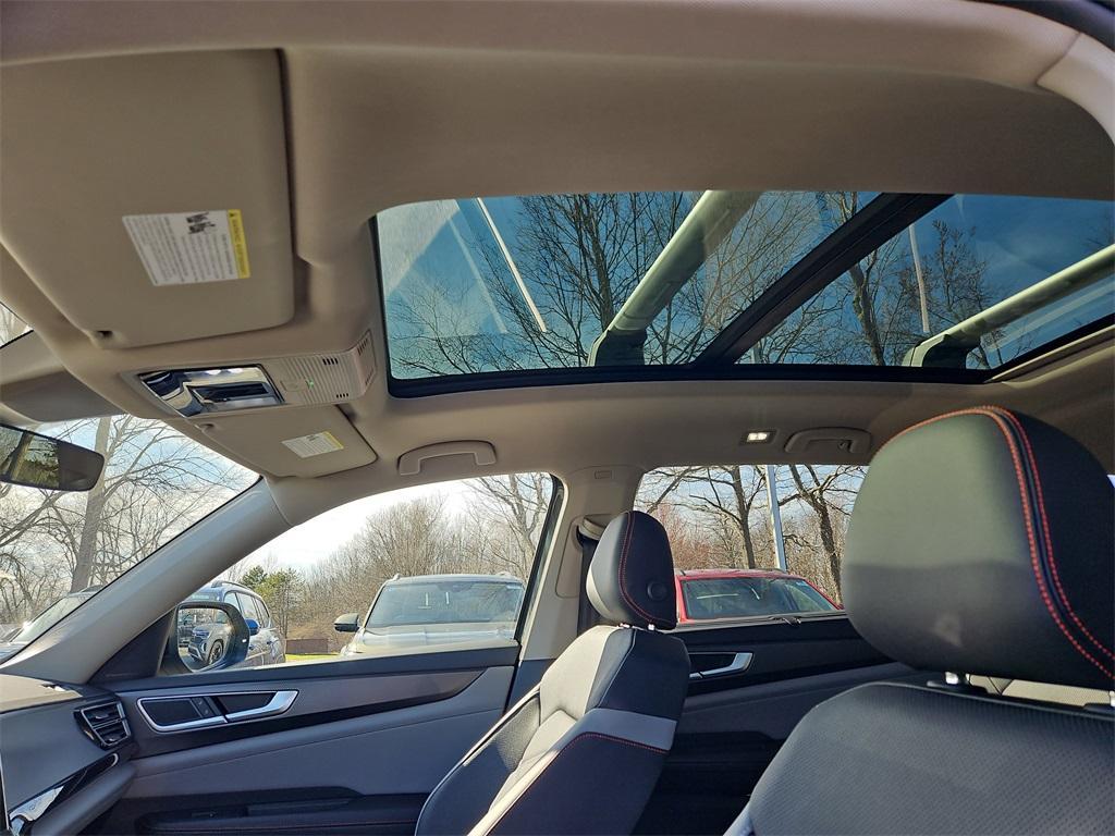 new 2025 Volkswagen Atlas car, priced at $48,541