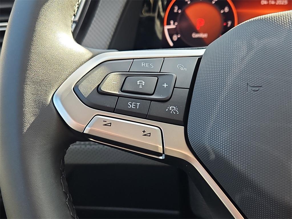new 2025 Volkswagen Atlas car, priced at $48,541
