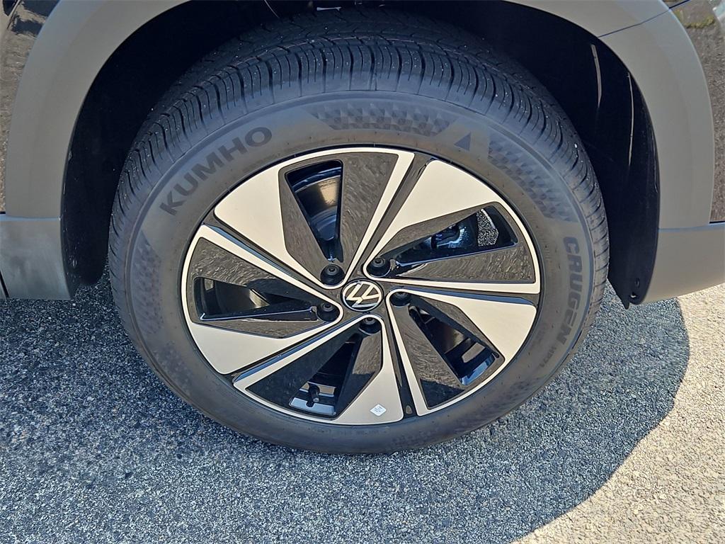 new 2025 Volkswagen Taos car, priced at $31,316