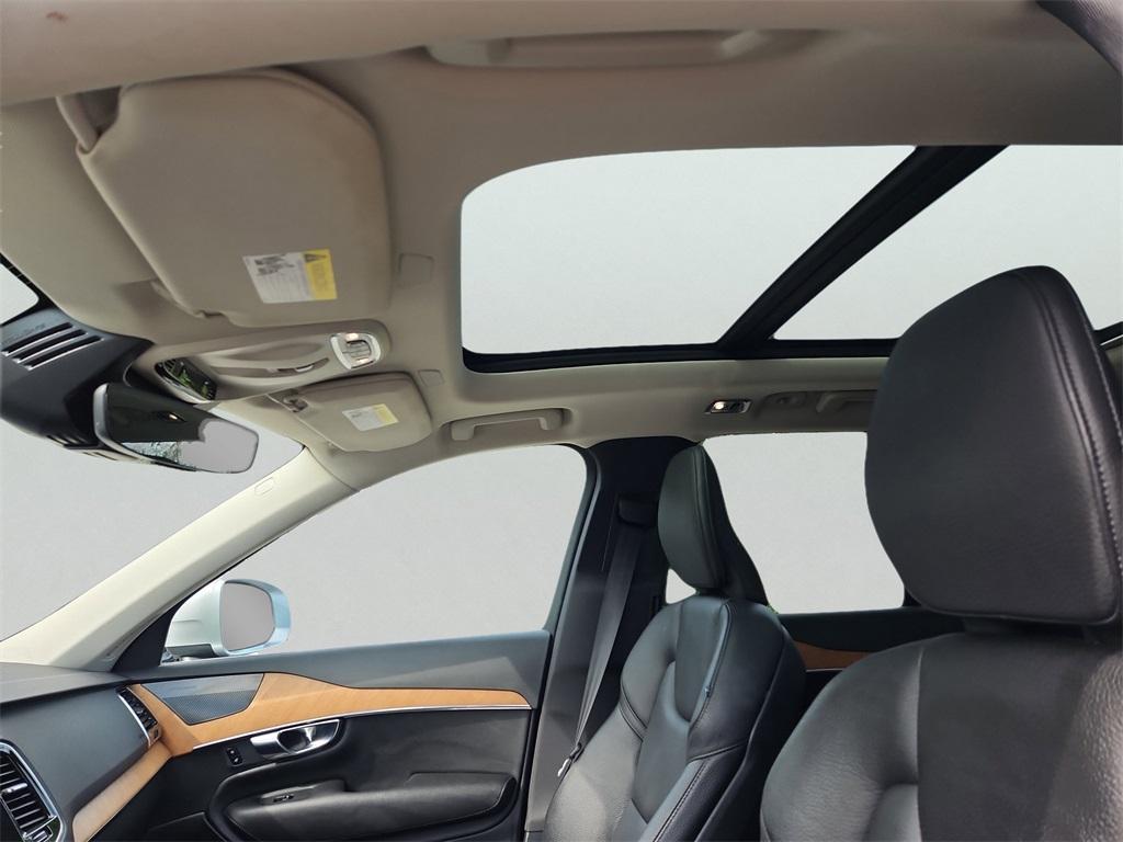 used 2022 Volvo XC90 car, priced at $35,999