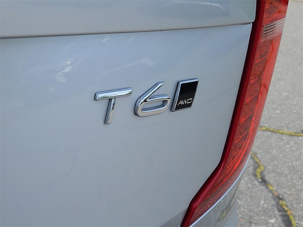 used 2022 Volvo XC90 car, priced at $35,999