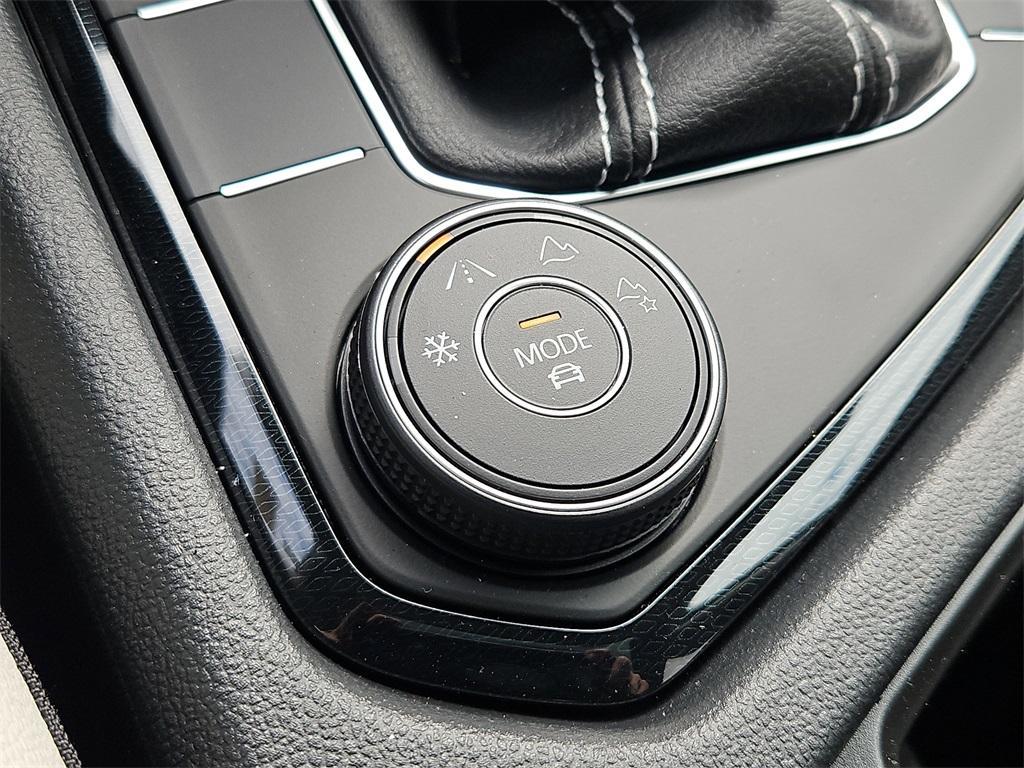 new 2025 Volkswagen Taos car, priced at $31,865