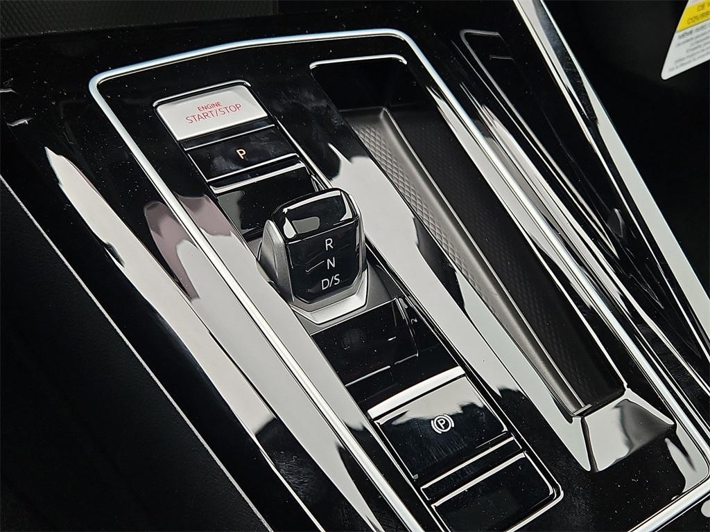 new 2025 Volkswagen Golf GTI car, priced at $39,628