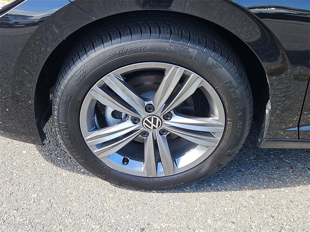used 2024 Volkswagen Jetta car, priced at $23,987
