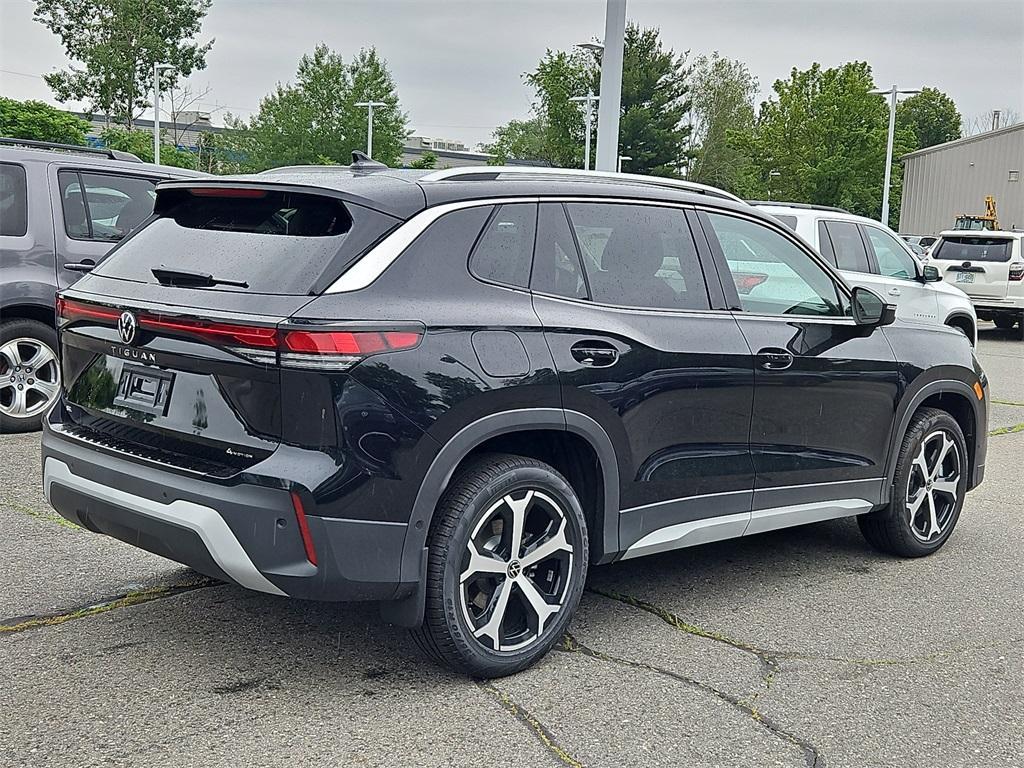 new 2025 Volkswagen Tiguan car, priced at $36,133