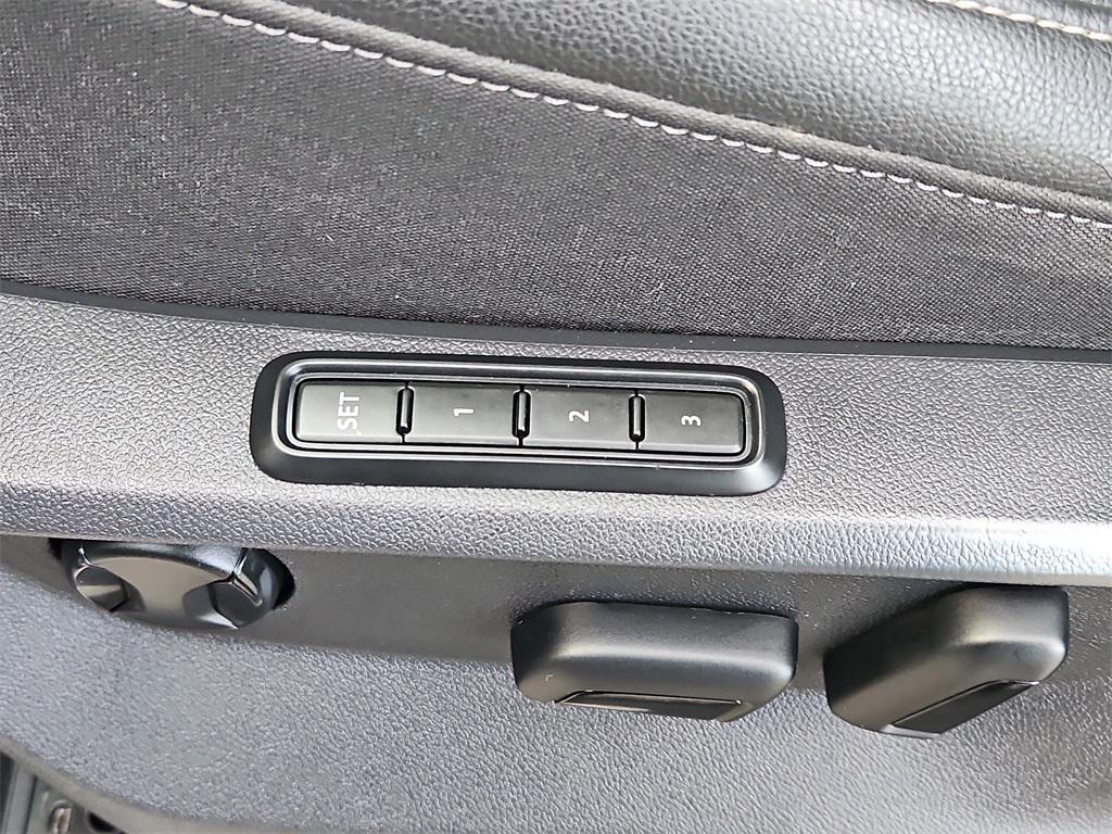 used 2019 Volkswagen Atlas car, priced at $25,299