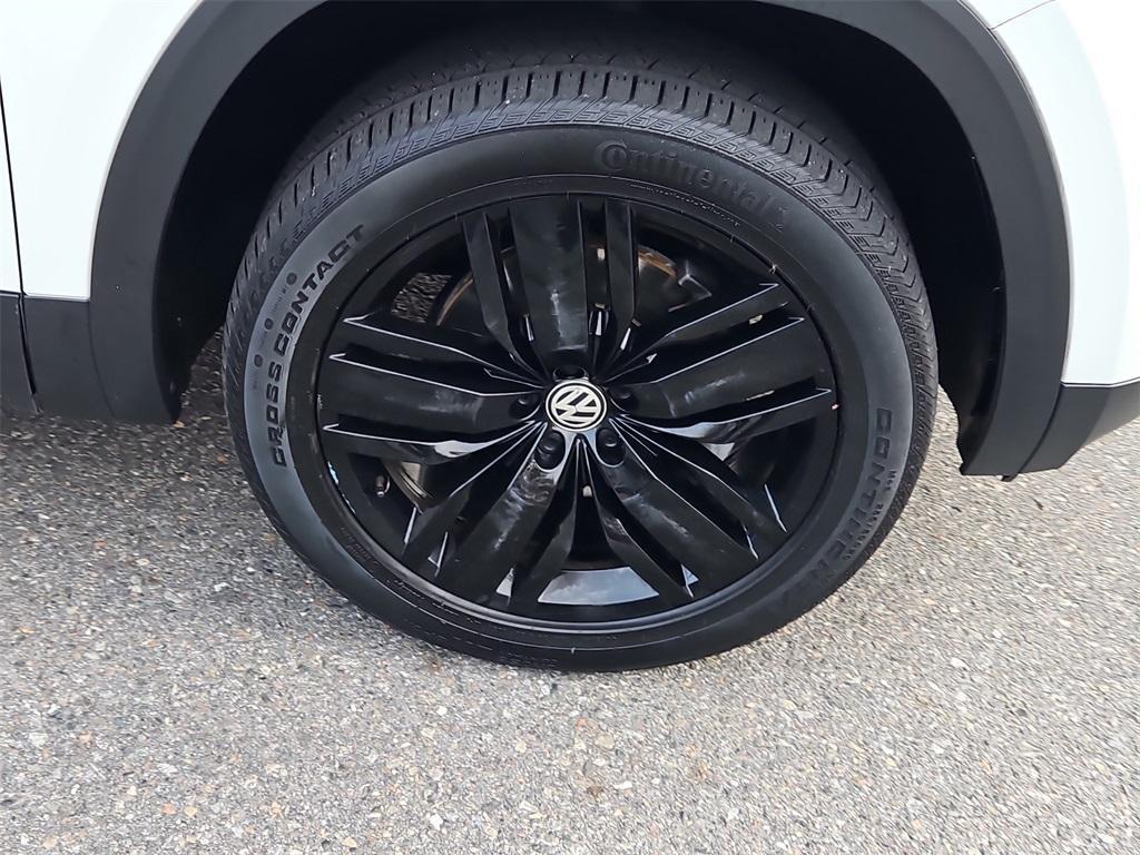 used 2019 Volkswagen Atlas car, priced at $25,299